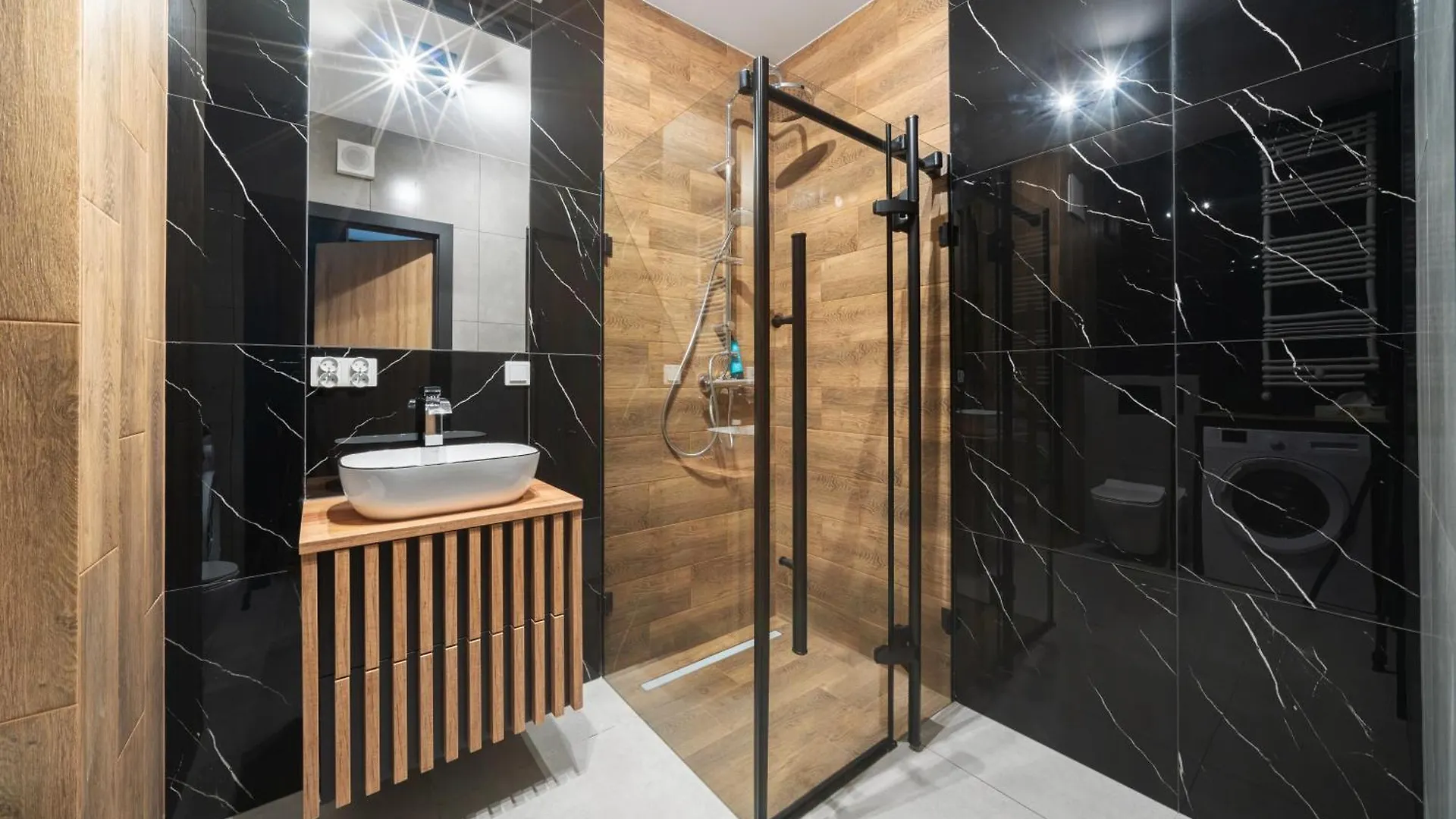 Nowy Komfortowy Apartament Warszawa Wiktoryn 6A, Tv Smart, 72